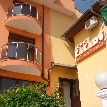 Kakadu Hotell 3*