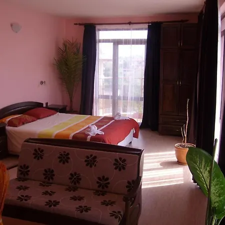 Kakadu 3* Каварна